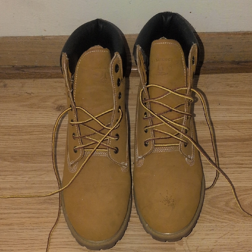 G.H. Bass & Co. Men's Brown Lace-Up Boots